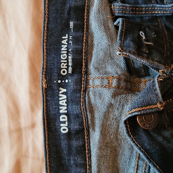 Old Navy Mid Rise Dark Jeans - Picture 2 of 5